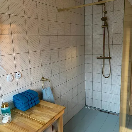 Drevenica Apolonia *